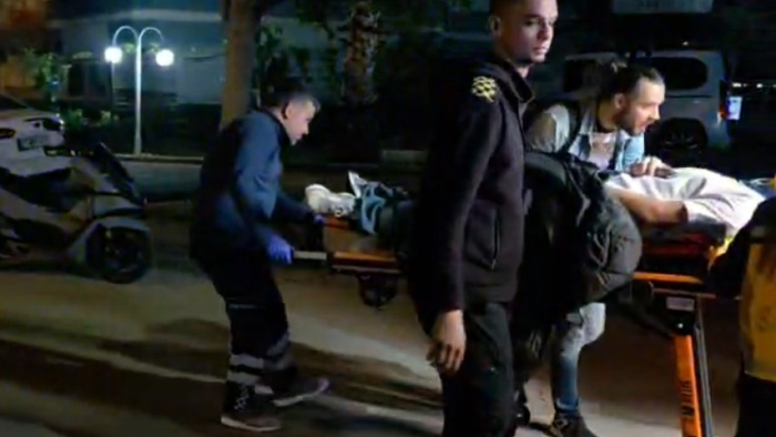 Antalya'da iki motosiklet çarpıştı: 3 yaralı