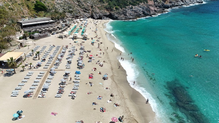 Alanya’da Yaz Erken Geldi: Sahiller Doldu