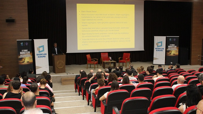 Akdeniz Üniversitesi’nde “15 Temmuz Manşetleri” Atölyesi