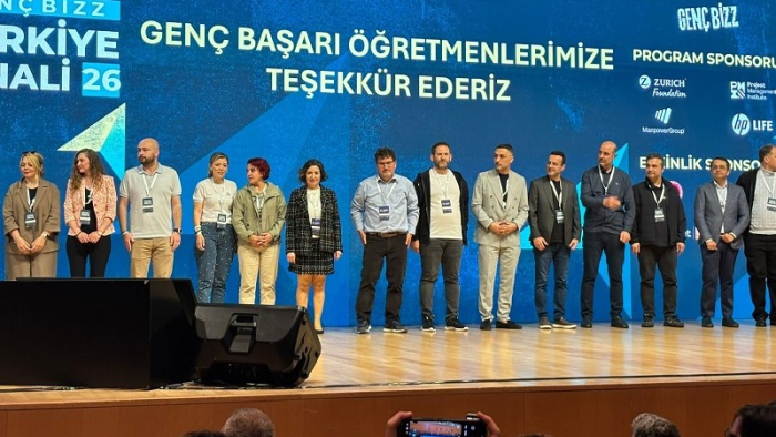 Antalyalı Gençlerin Deprem Sistemi Türkiye’de İlk 10’a Girdi!